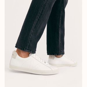 Veja Esplar Sneakers in Extra White
